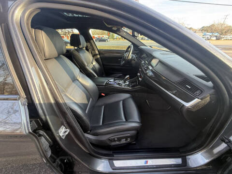2016 BMW 5 Series 528i