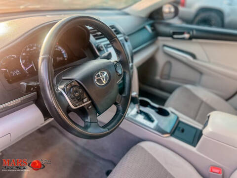 2014 Toyota Camry Hybrid XLE