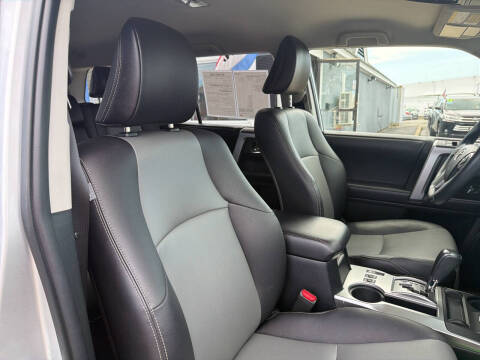2017 Toyota 4Runner SR5