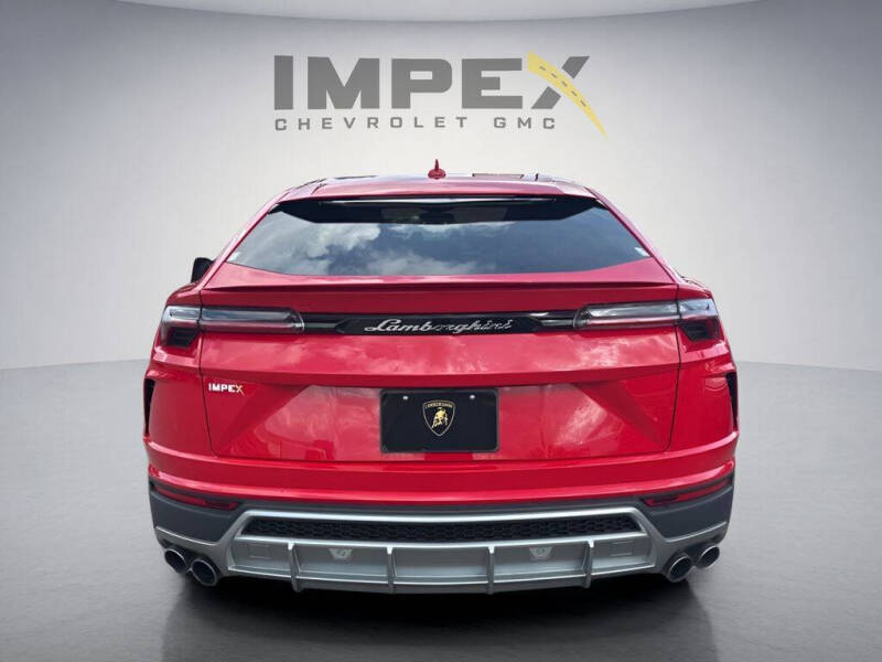 2022 Lamborghini Urus