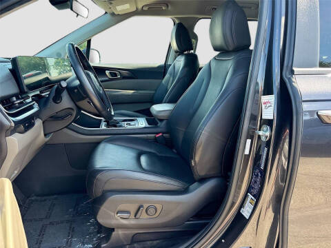 2025 Kia Carnival LXS