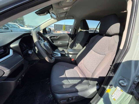 2023 Toyota RAV4 Hybrid XLE