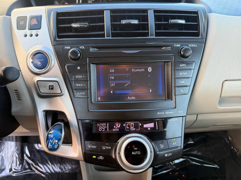 2012 Toyota Prius v Three