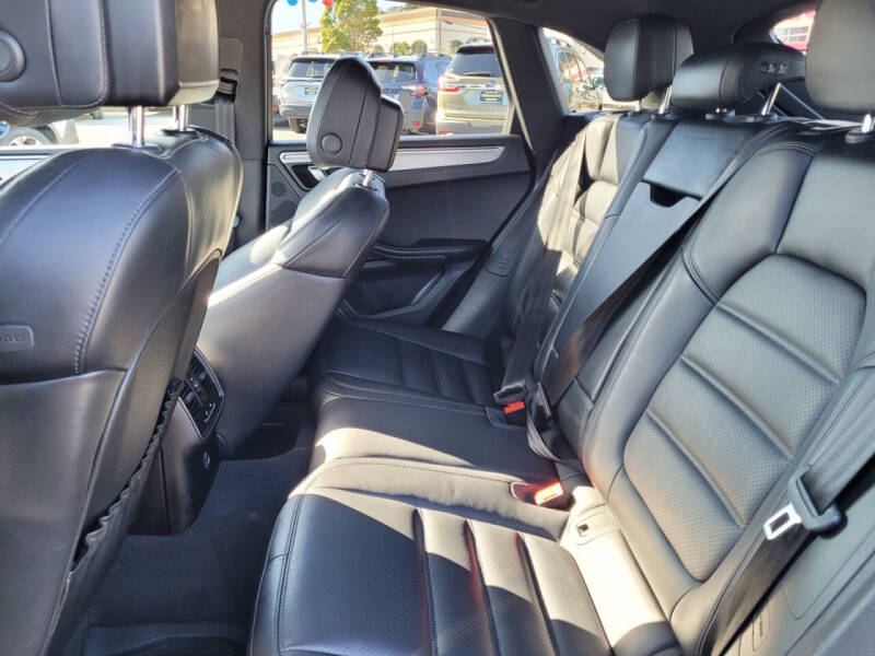 2020 Porsche Macan S