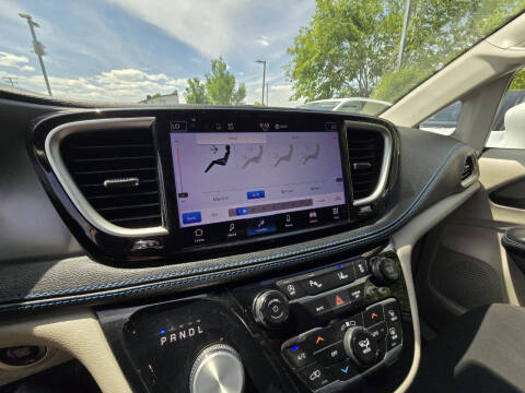 2021 Chrysler Pacifica Touring