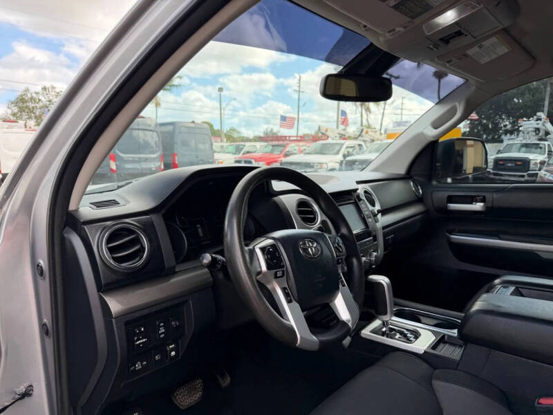 2018 Toyota Tundra SR5