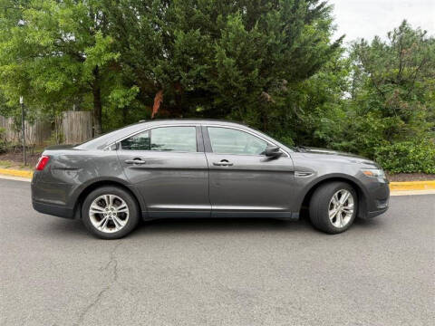 2015 Ford Taurus
