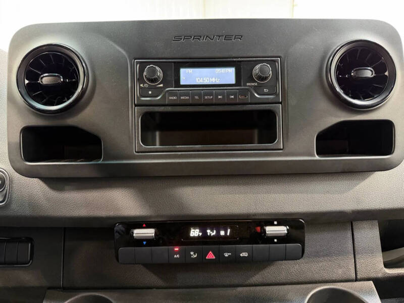 2021 Freightliner Sprinter 2500