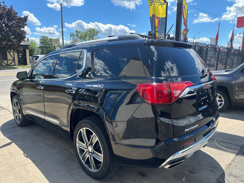 2019 GMC Acadia Denali