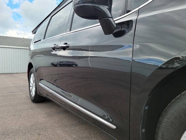 2018 Chrysler Pacifica Touring L Plus
