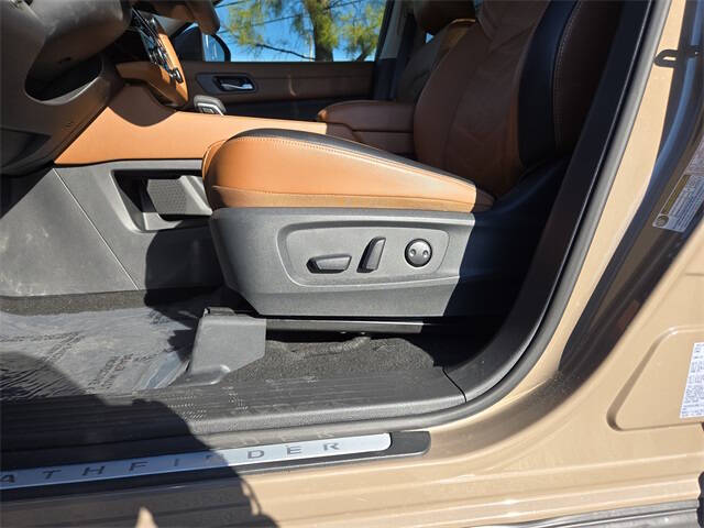 2024 Nissan Pathfinder Platinum