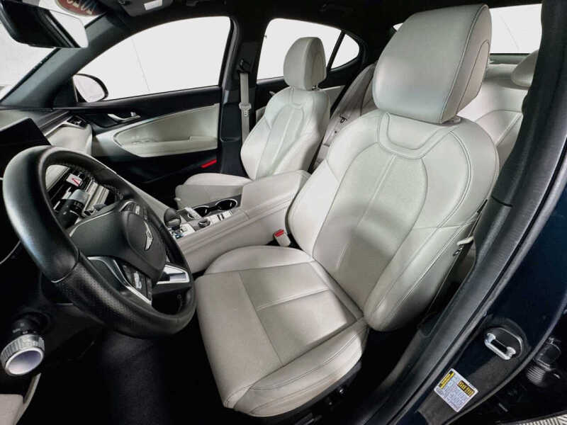 2025 Genesis G70
