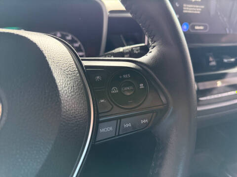 2023 Toyota Corolla Hatchback SE