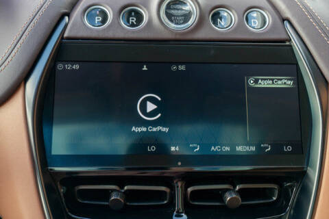 2021 Aston Martin DBX