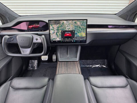 2023 Tesla Model X Standard Range