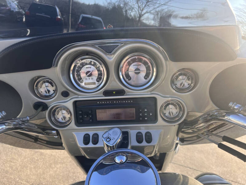 2006 Harley-Davidson FLHTCUSE