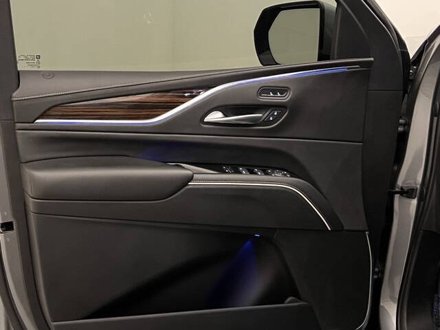 2021 Cadillac Escalade ESV Luxury