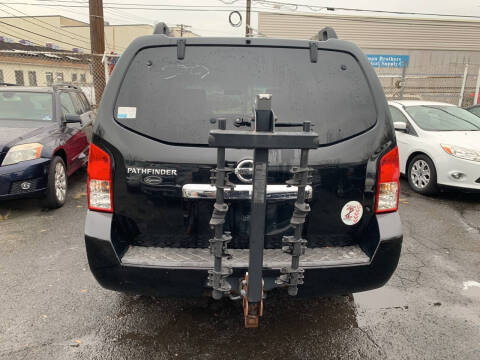 2012 Nissan Pathfinder Silver Edition