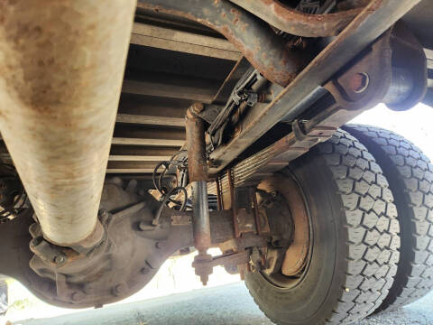 2009 Freightliner MT45 Chassis