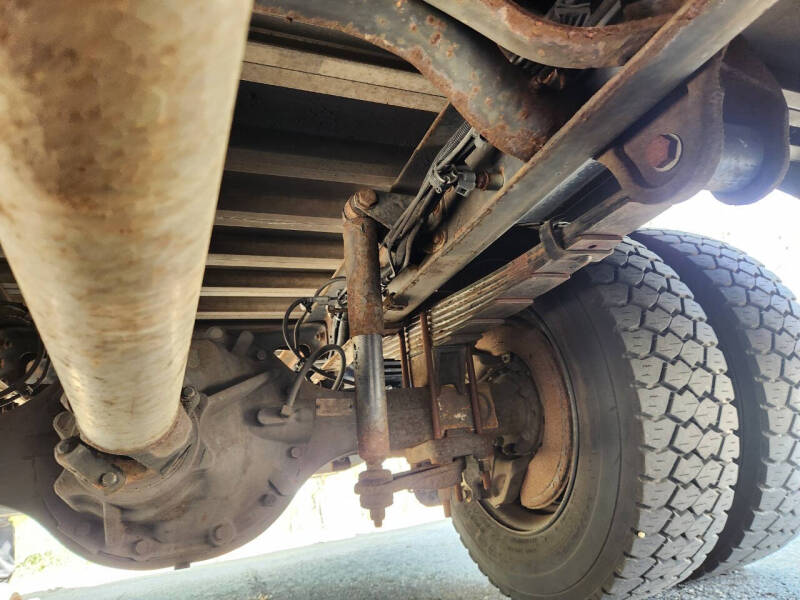 2009 Freightliner MT45 Chassis