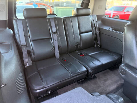 2011 Cadillac Escalade Premium