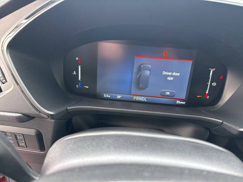 2026 Ford Escape Hybrid ST-Line Select