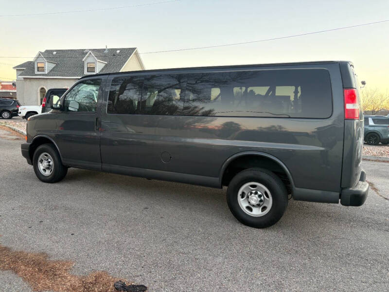 2017 Chevrolet Express LS 3500