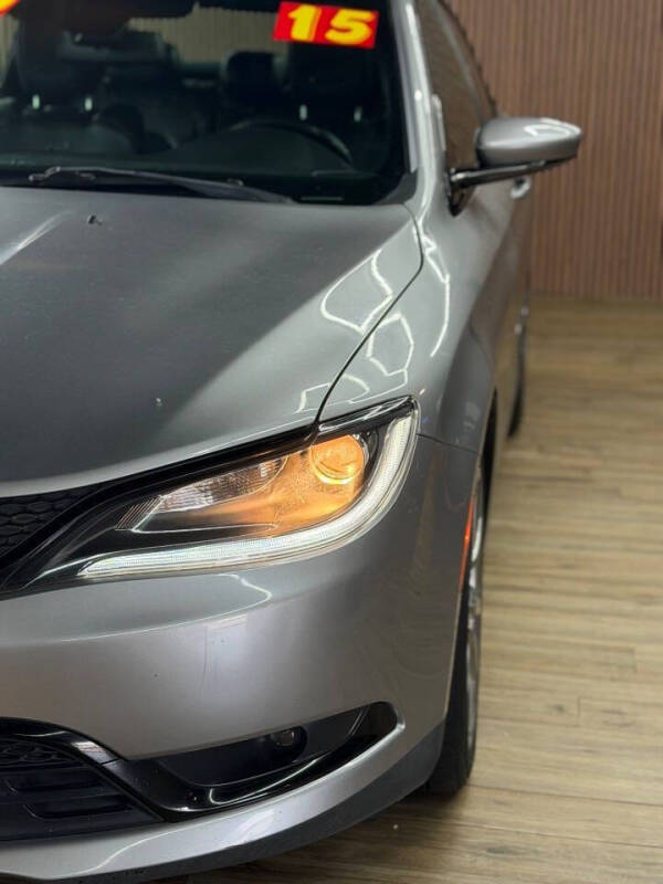 2015 Chrysler 200 S