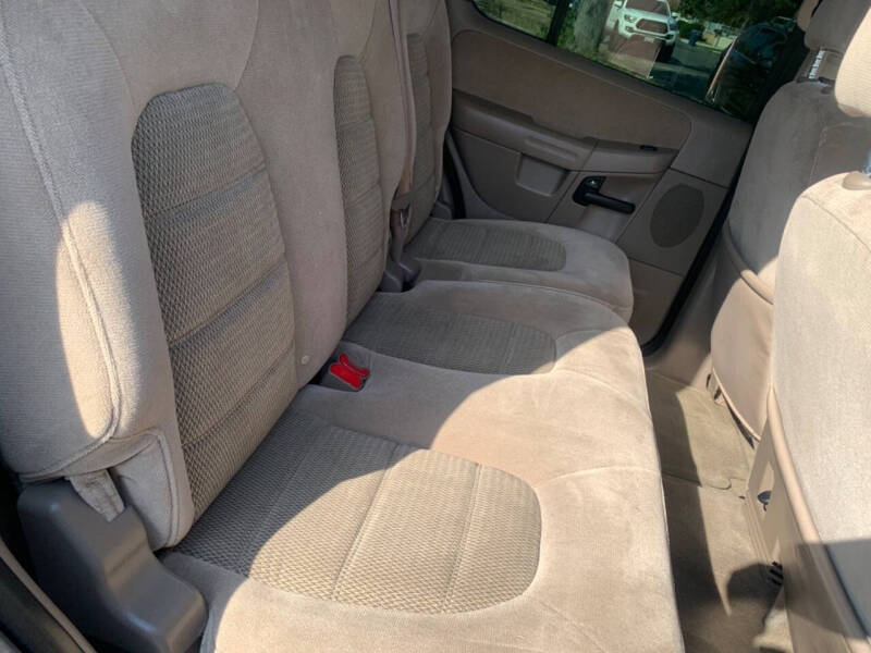 2005 Ford Explorer XLT