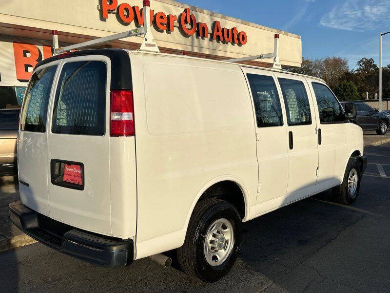 2022 Chevrolet Express 2500