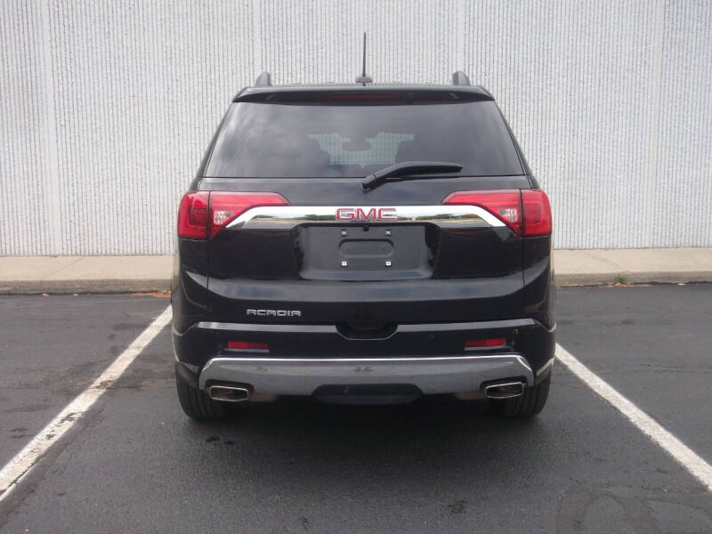 2019 GMC Acadia Denali