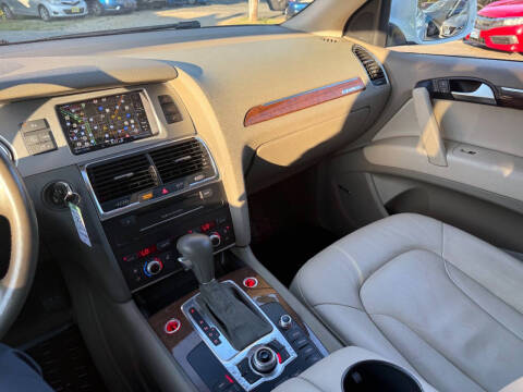 2011 Audi Q7 3.0T quattro Premium Plus