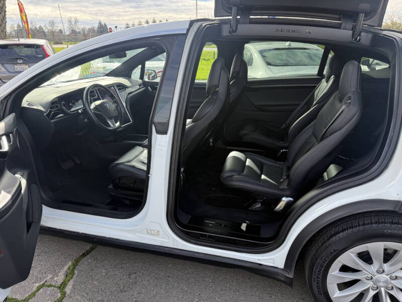 2016 Tesla Model X 75D