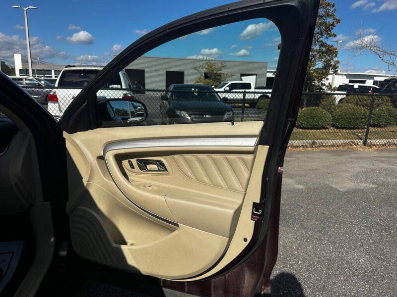 2019 Ford Taurus SEL