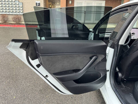 2019 Tesla Model 3 Long Range