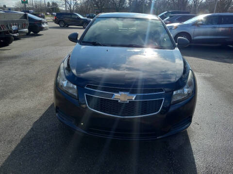 2013 Chevrolet Cruze for sale at A&Q Auto Sales & Repair in Westland MI