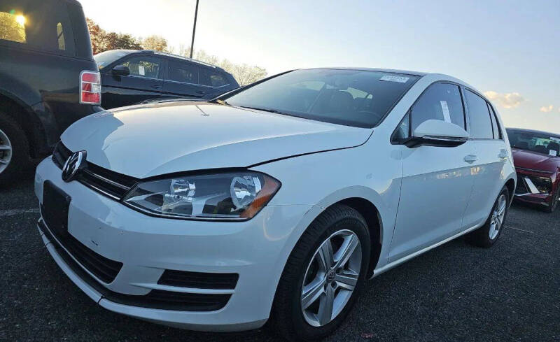2017 Volkswagen Golf TSI Wolfsburg Edition
