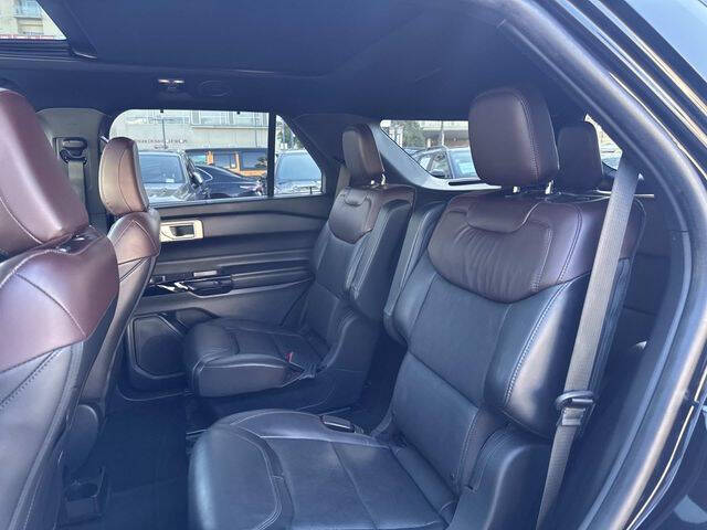 2022 Ford Explorer Platinum