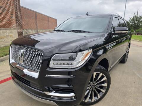 2018 Lincoln Navigator for sale at AUTO DIRECT in Houston TX