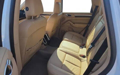 2014 Porsche Cayenne Platinum