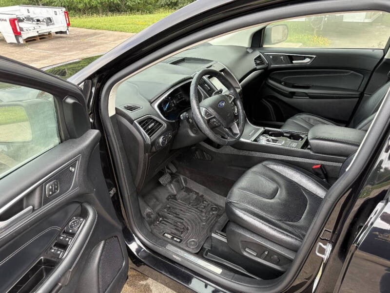 2020 Ford Edge Titanium
