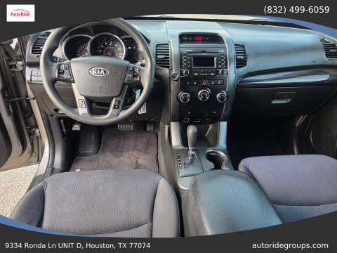 2011 Kia Sorento LX