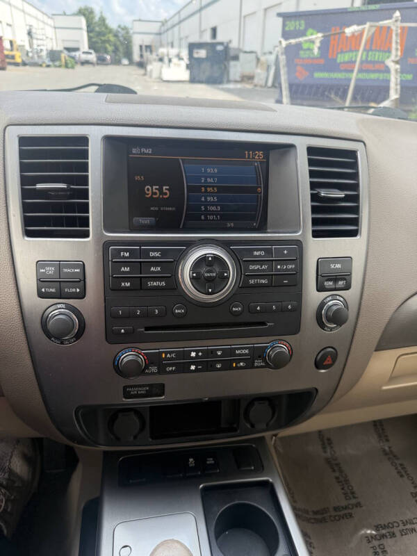 2014 Nissan Armada SV