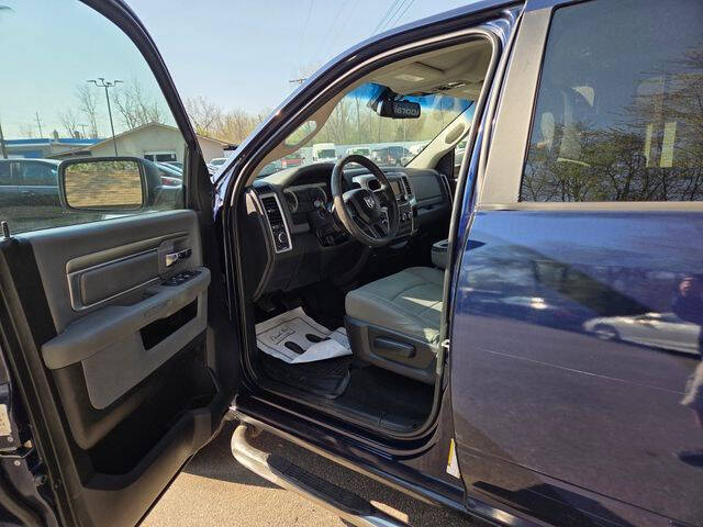 2016 RAM 1500 SLT