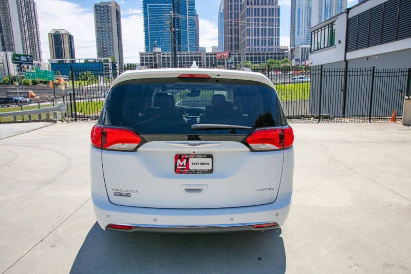 2017 Chrysler Pacifica Limited