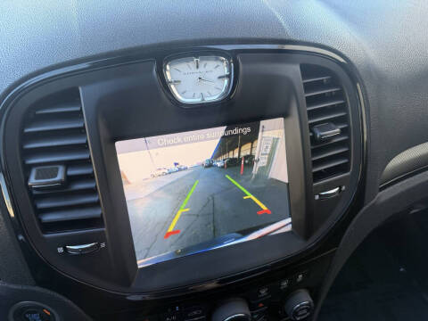 2012 Chrysler 300 S V6