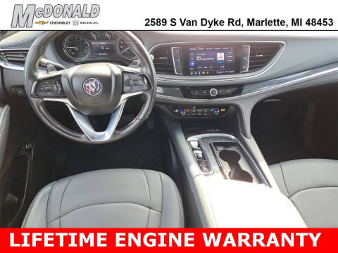 2023 Buick Enclave Essence