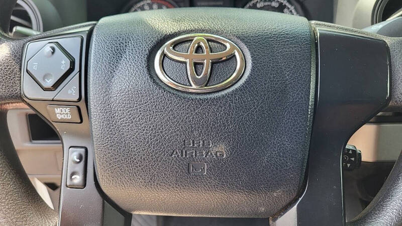 2017 Toyota Tacoma SR5