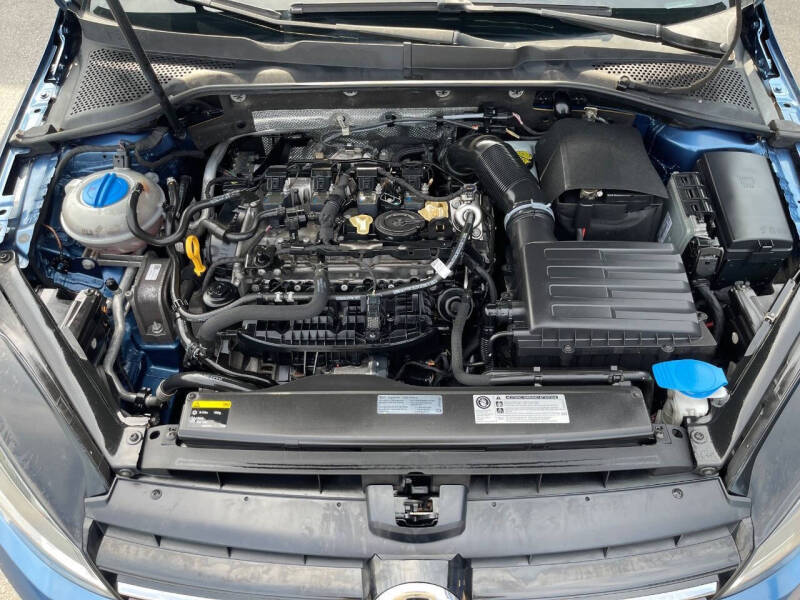 2015 Volkswagen Golf TSI SE