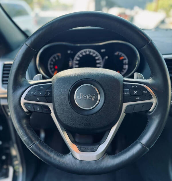 2017 Jeep Grand Cherokee Laredo E